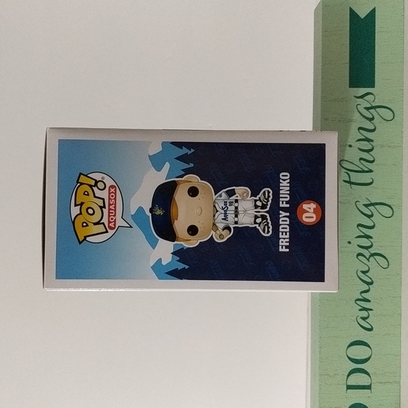 🍀 Funko POP 🍀 AquaSox Freddy O4 - HQ Exclusive Toy Display Kids NEW AUTH 🍀 - Picture 4 of 6